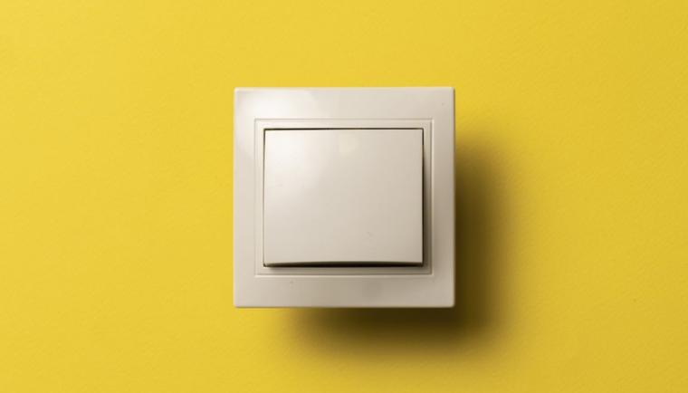 Kolorowe włączniki i wyłączniki – inspiracja na wykorzystanie serii osprzętu