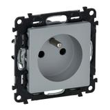 VALENA LIFE GNIAZDO 2P+Z ALUMINIUM 16 A – 250 V~, Legrand