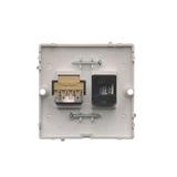 Simon Basic Gniazdo komputerowe RJ45 kat.5e + telefoniczne RJ11 . Montaż gniazda na wkręty do puszki srebrny mat BMF5T.02/43 KONTAKT