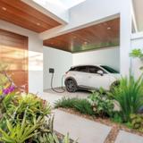 Simon SM34 Residential, gniazdo T2, 7,4 kW, jednofazowa + Bluetooth