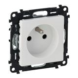 VALENA LIFE GNIAZDO 2P+Z BIAŁE 16 A – 250 V~, Legrand