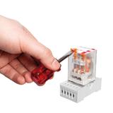 R4W-0003-D Zaślepka eliminująca funkcję testowania i blokowania styków w przekaźnikach R2...WT, R3..