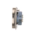 Simon 54 Gniazdo z/u podwójne z f. niezm. faz z przesłonami 16A z. śrubowe. monoblok złoty mat