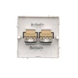 Simon Basic Gniazdo telefoniczne RJ11 podwójne Montaż gniazda na wkręty do puszki biały