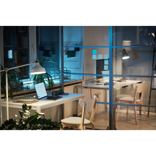 Żarówka LED ściemnialna klasa A 4W=60W 840lm 2700K barwa ciepła kulka D 4-60W E27 827 A60 UE Szkło p