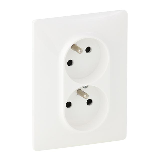 Valena Life Gniazdo Pojedyncze Z Uziemieniem Typu Monoblok /Z Przesłonami/ Białe|N|16A – 250 V 753186 LEGRAND