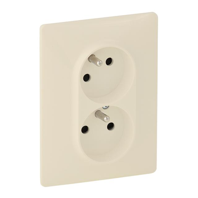 Valena Life Gniazdo Pojedyncze Z Uziemieniem Typu Monoblok /Z Przesłonami/ Kremowe|N|16A – 250 V 753286 LEGRAND