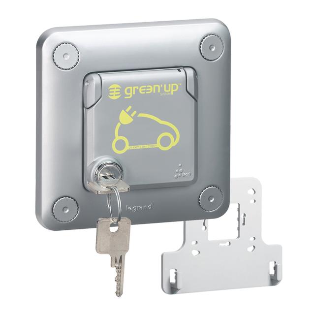 Soliroc - Gniazdo 2P+Z Green'UP z klapką zamykana na klucz IP55/K10, Legrand