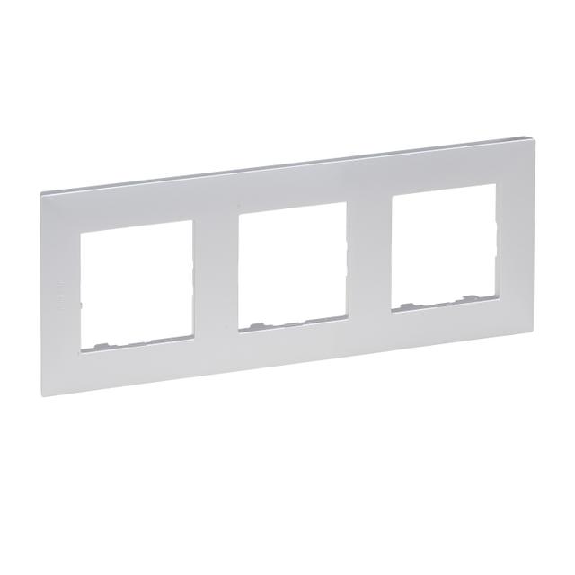 Niloe Step Ramka Potrójna 3X- Kolor Aluminium 863393 LEGRAND