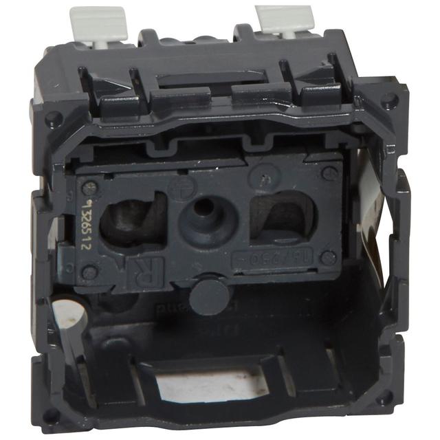 CE:GNIAZDO 2P 16A ZAC ŚRUBOWE