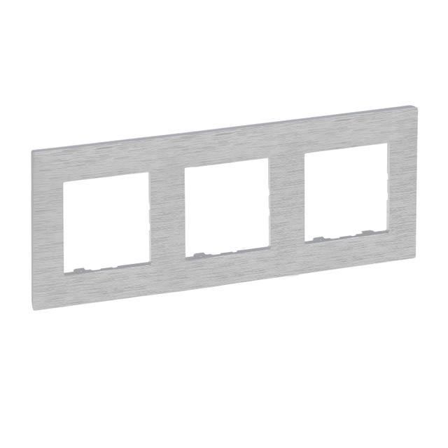 Niloe Step Ramka Potrójna 3X Kolor Aluminium Szczotkowane 863893 LEGRAND
