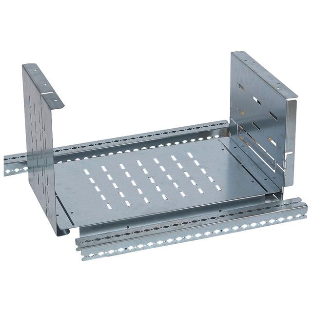 ZESTAW SEPARACJI 'U' 4000 A W PRZEDZIALE KABLOWYM ZEWNĘTRZNYM 975 MM, Legrand