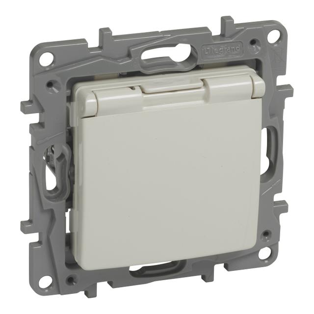 Niloe- Gniazdo 2P+Z IP44 Zaciski Śrubowe Bez Przesłony Kremowe 764661 LEGRAND