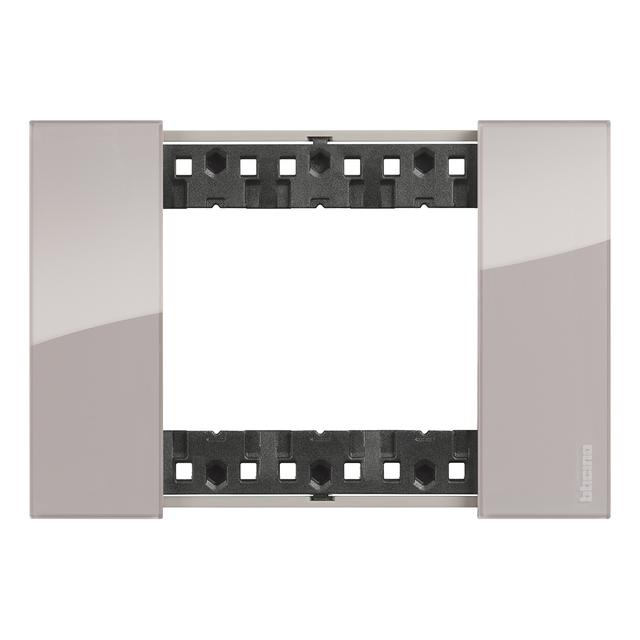 Living Now - Ramka 3 Moduły - Aura Bticino  KA4803DM LEGRAND