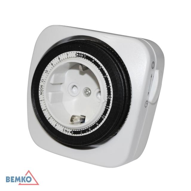 PROGRAMATOR MECHANICZNY 24H SCHUKO-MINI