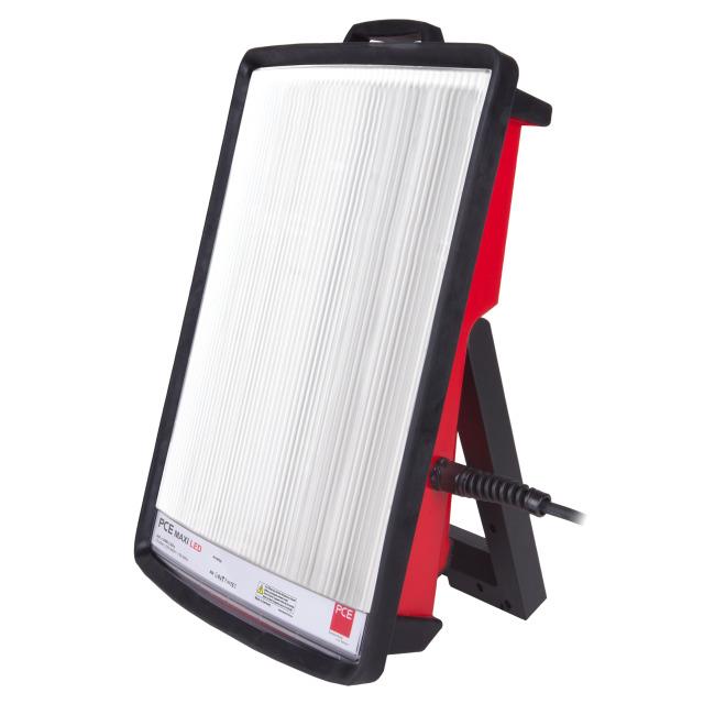 Oświetlenie przemysłowe- przenośne PCE maxi light IP54