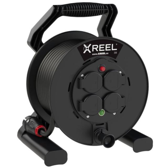 PRZEDŁUŻACZ ZWIJANY JEDNOFAZOWY TYP „XREEL” - WYJŚCIE 4xGS Z TER. Wejście 20 mb H05RR-F 3x2,5(OW) wtyczka gumowa 16A IP44 IP44 92501H48223 PCE