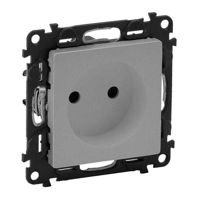 Valena Life Gniazdo Pojedyncze Bez Uziemienia /Z Przesłonami/ Aluminium 16A – 250 V 753316 LEGRAND