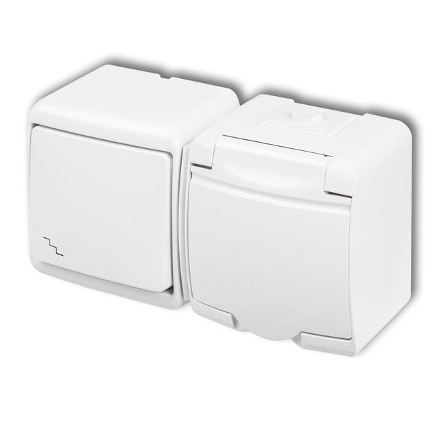 JUNIOR Łącznik schodowy z gniazdem pojedynczym z uziemieniem SCHUKO 2P+Z (klapka biała; bez przesłon