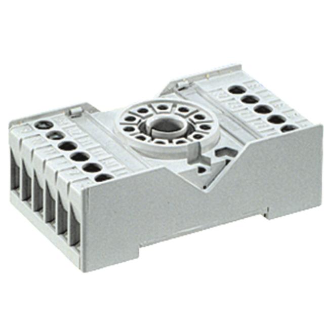 PZ11 GNIAZDO WTYKOWE