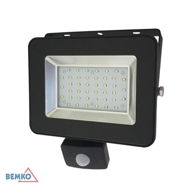 NAŚWIETLACZ LED SMD LOFOT Z CZUJNIKIEM PIR IP65 30W 2600LM CZARNY 6000K