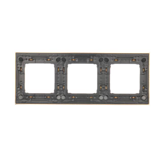 Simon 54 Premium Ramka 3-krotna PREMIUM IP20 / IP44 złoto DR3/66 KONTAKT