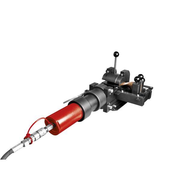 Giętarka skręcająca