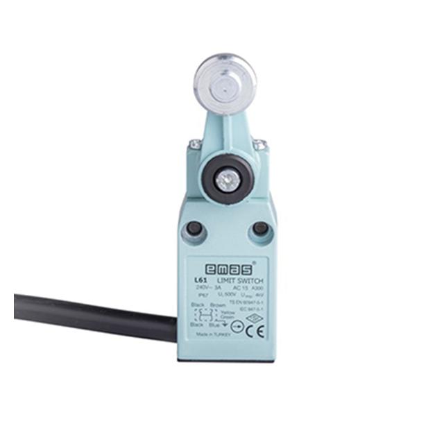 Łącznik w obudowie metalowej, dźwignia z rolką metalową, działanie dwukierunkowe