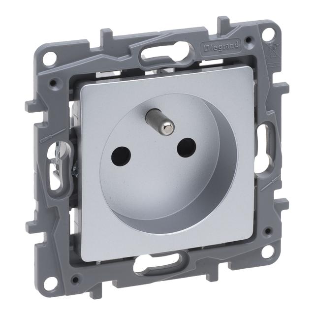 Niloe Selection - Gniazdo 2P+Z 16A - 250 V (Z Przesłoną Zaciski Automatyczne) Aluminium 762125 LEGRAND