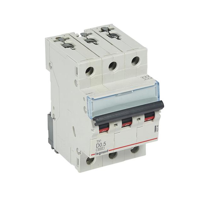 WYŁĄCZNIK NADPRĄDOWY S 303 3P D 0,5A 6000A SERII TX3, Legrand