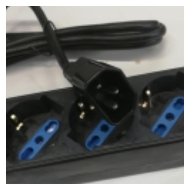 UPS PDU adapter we IEC wy 3 x SCHUKO, Legrand