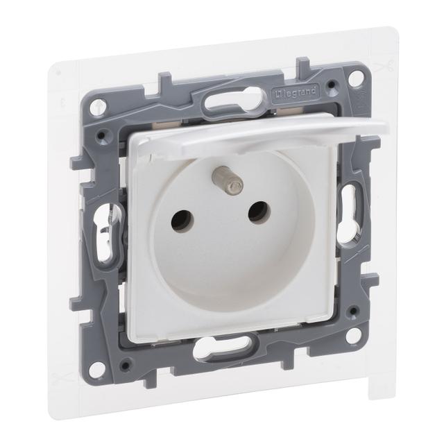 Niloe Selection - Gniazdo 2P+Z - IP44 16A - 250 V - Z Przesłoną Zaciski Śrubowe Perła 762437 LEGRAND