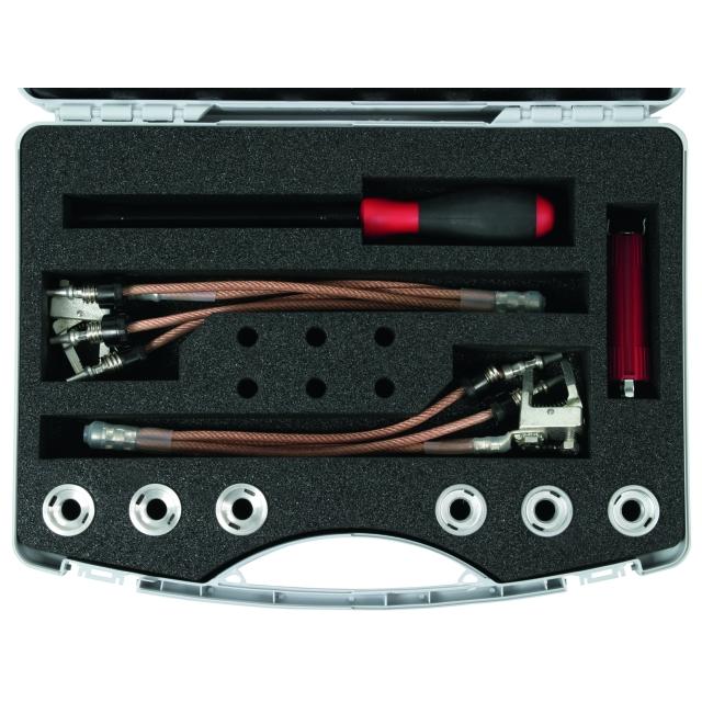 Komplet uziemiaczy do instalacji ośw. ulicznego, w kufrze 745 106