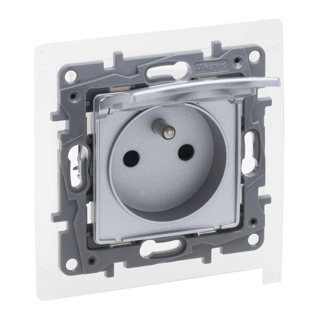 Niloe Selection - Gniazdo 2P+Z - IP44 16A - 250 V - Z Przesłoną Zaciski Śrubowe Aluminium Legran 762137 LEGRAND