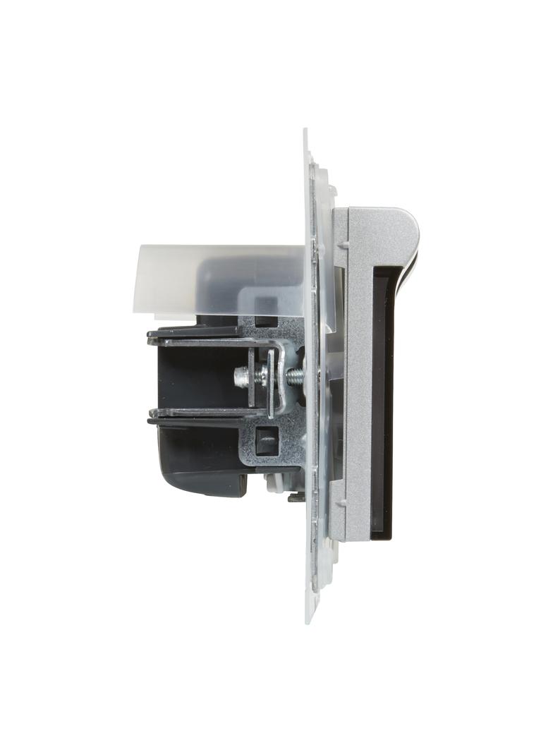 Suno Gniazdo Pojedyncze Z Uziemieniem 2P+Z IP44 16A 250 V Zaciski Automatyczne Z Przesłoną Aluminium 721386 LEGRAND