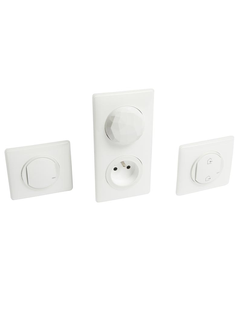 CELIANE WITH NETATMO - ZESTAW STARTOWY ROZSZERZONY (GNIAZDO CONTROL, ŁĄCZNIK BEZPRZEWODOWY WYJŚCIE/P