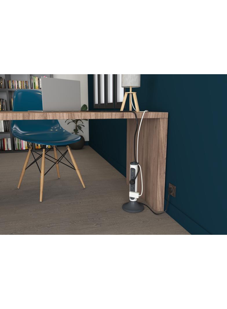 PRZEDŁUŻACZ PIONOWY, OBROTOWY, 4X2P+Z, Z OGRANICZNIKIEM PRZEPIĘĆ, Z PRZEWODEM 2.0 METRA 3X1.5 MM2 -