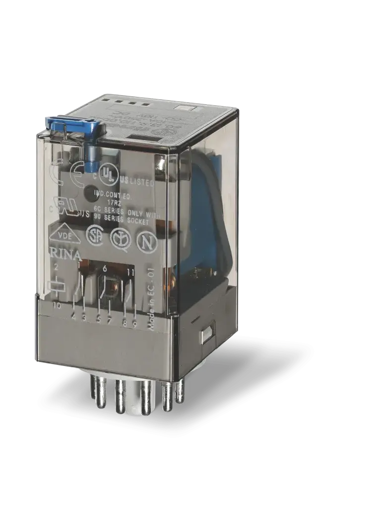 Przekaźnik przemysłowy 3 P; 10A; 220V DC; przycisk test. + mech. wskaźnik zadziałania, 60.13.9.220.0