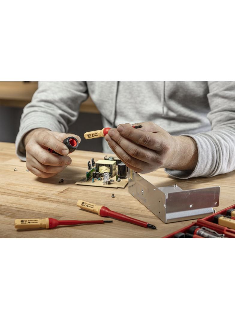 Zestaw wkrętaków 1000V, stal S2, 13 szt.