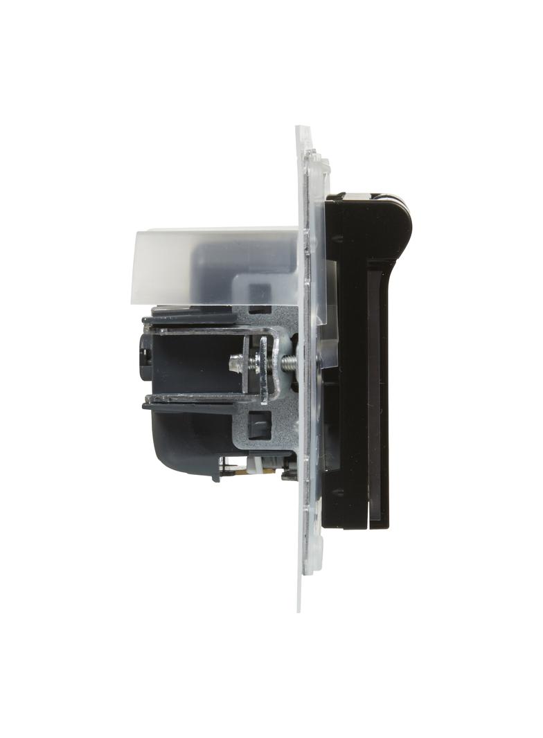 Suno Gniazdo Pojedyncze Z Uziemieniem Schuko 2P+Z- 16A 250 V Z Przesłoną IP44 Zaciski Automatyczne Czarny 721423 LEGRAND