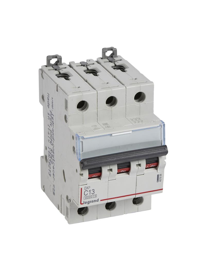 WYŁĄCZNIK NADPRĄDOWY S 303 3P C 13A 6000A SERII DX3, Legrand
