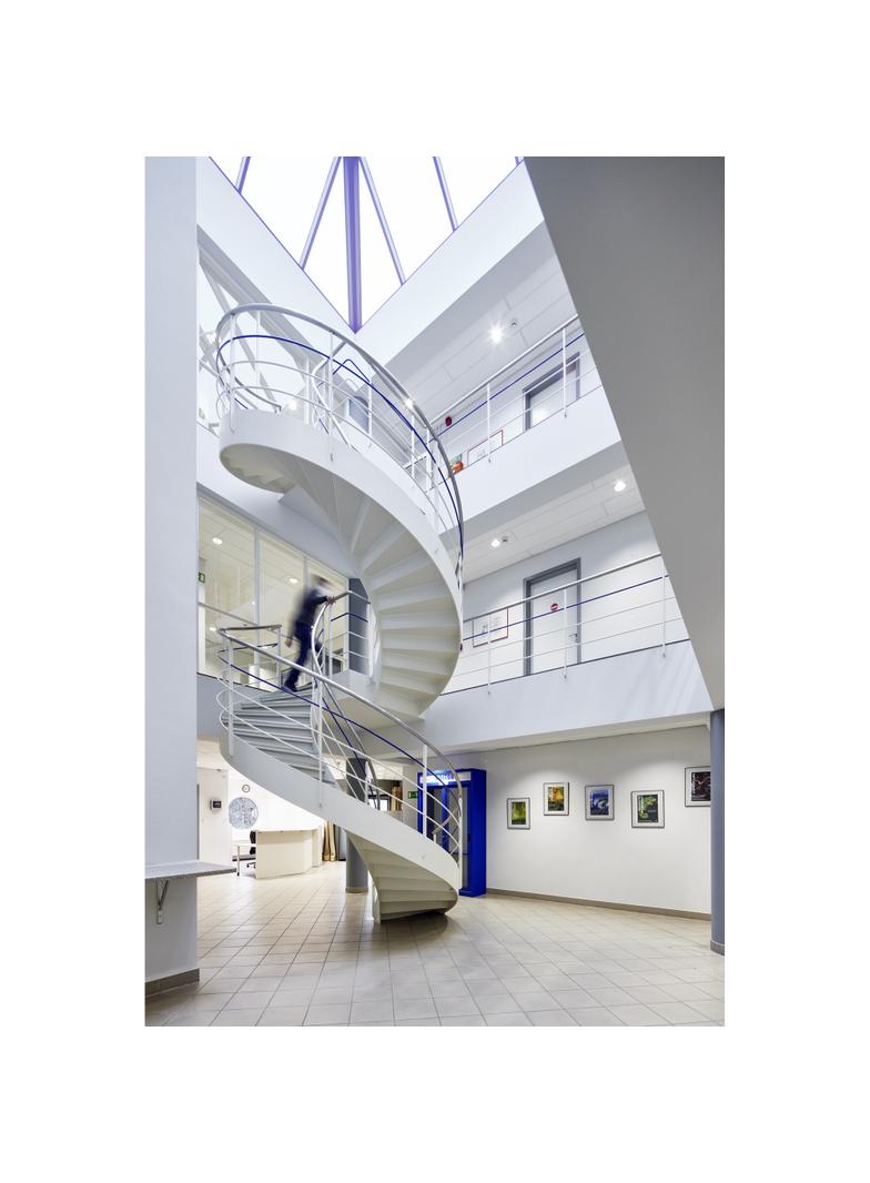 DOWNLIGHT PFM DN155 14W 830 WT IP54 UGR19 LEDV Oprawa LED - DOWNLIGHT LEDVANCE