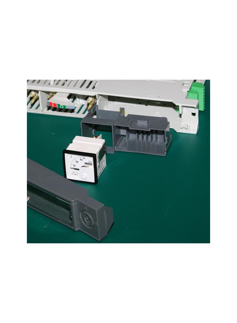 Amperomierz XR3, 0-600-720/5A, QB48