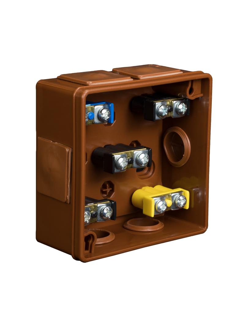 VP-02 Puszka n/t 86x86x40mm IP55 6-wl klik dł.gum. Z-ac. brąZ-002-52 61.111 OPATÓWEK