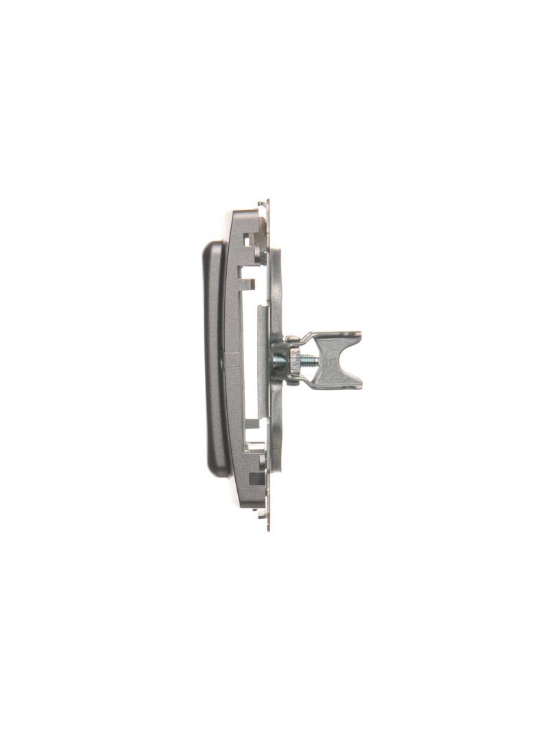 Simon Basic Adapter (przejściówka) na osprzęt standardu 45 × 45 mm. Montaż do puszki na łapki i wkręty stal inox BMA45M/21 KONTAKT