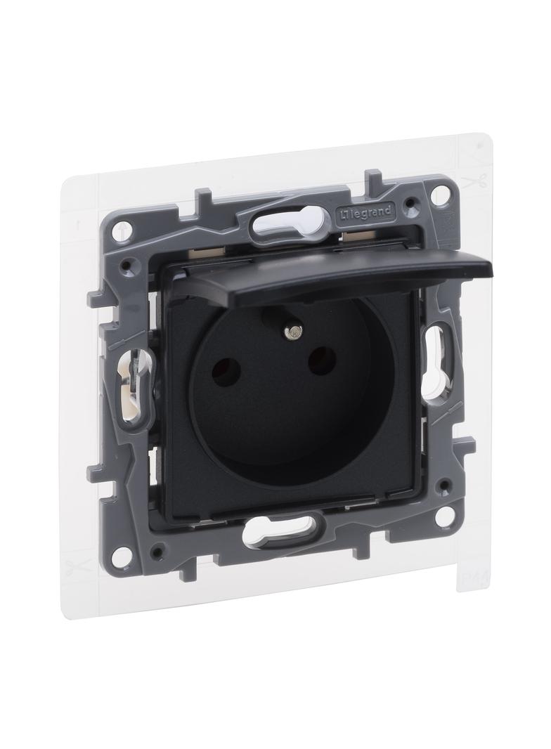 Niloe Selection - Gniazdo 2P+Z - IP44 16A - 250 V - Z Przesłoną Zaciski Śrubowe Antracyt 762237 LEGRAND
