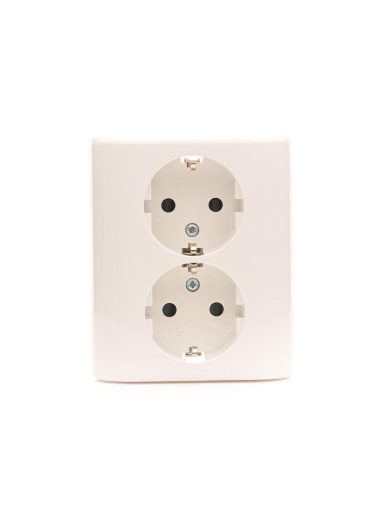 Simon 54 Gniazdo podwójne Schuko p/t z przesłonami wersja skandynawska 16A szybkozłączka biały