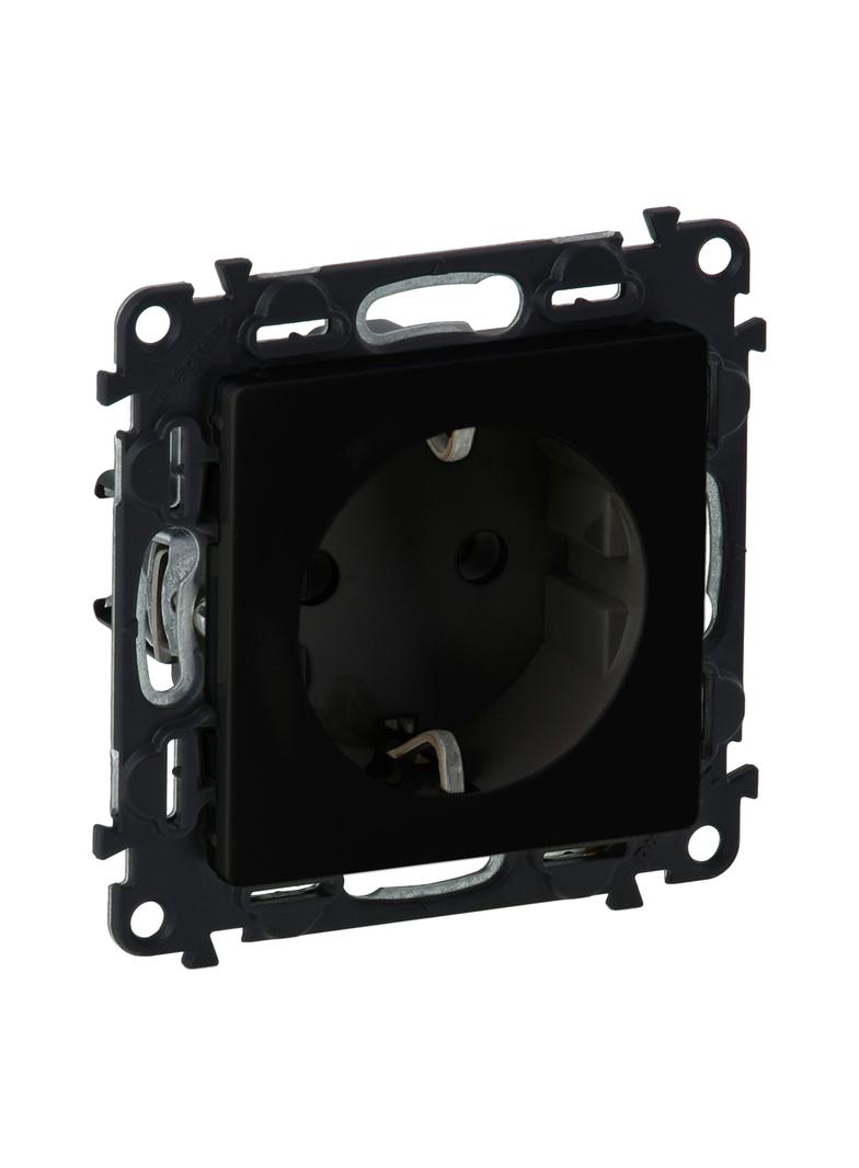 VALENA LIFE -  GNIAZDO 2P+Z SCHUKO Z PRZESŁONĄ Z ZACISKAMI AUTO 16 A – 250 V~