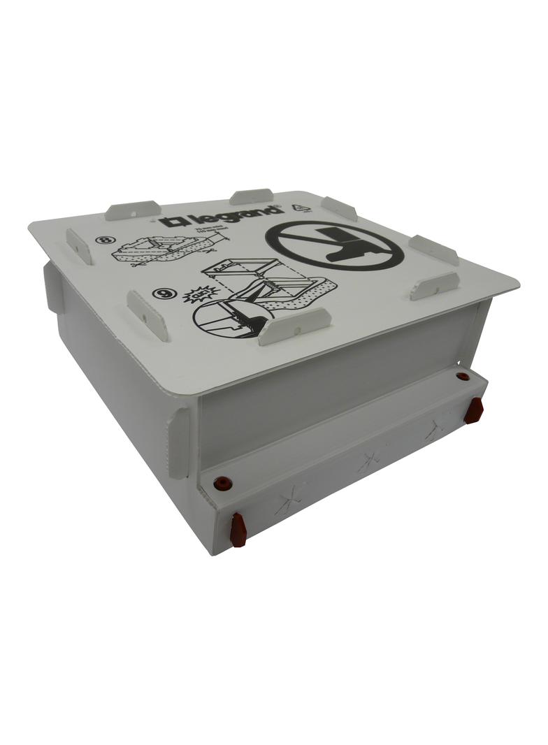 FORMA PRZYGOTOWAWCZA DO WYLEWKI PRZED OSADZENIEM PUSZEK STANDARDOWYCH 18M, Legrand