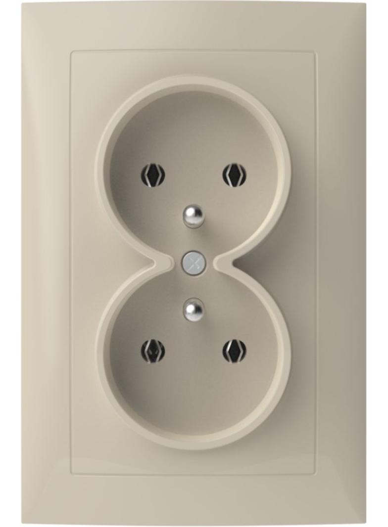 B.Kwadrat Gniazdo podwójne z uziemieniem kompletne, krem